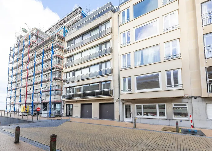 Lecomte - The Sandy Retreat 50 *